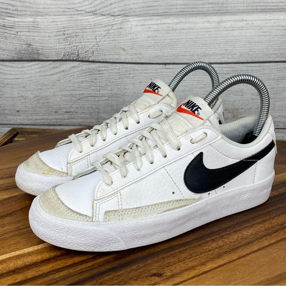 Nike Blazer Low '77 Black White Sneaker Women’s Shoe Size 5 Youth Size 3.5 - Picture 3 of 12